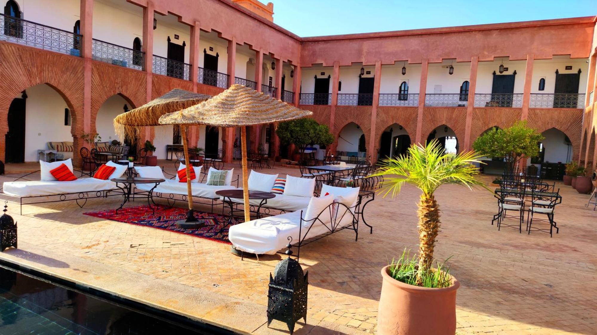 Kasbah Caracalla Bed & Breakfast Aït Zat Eksteriør bilde