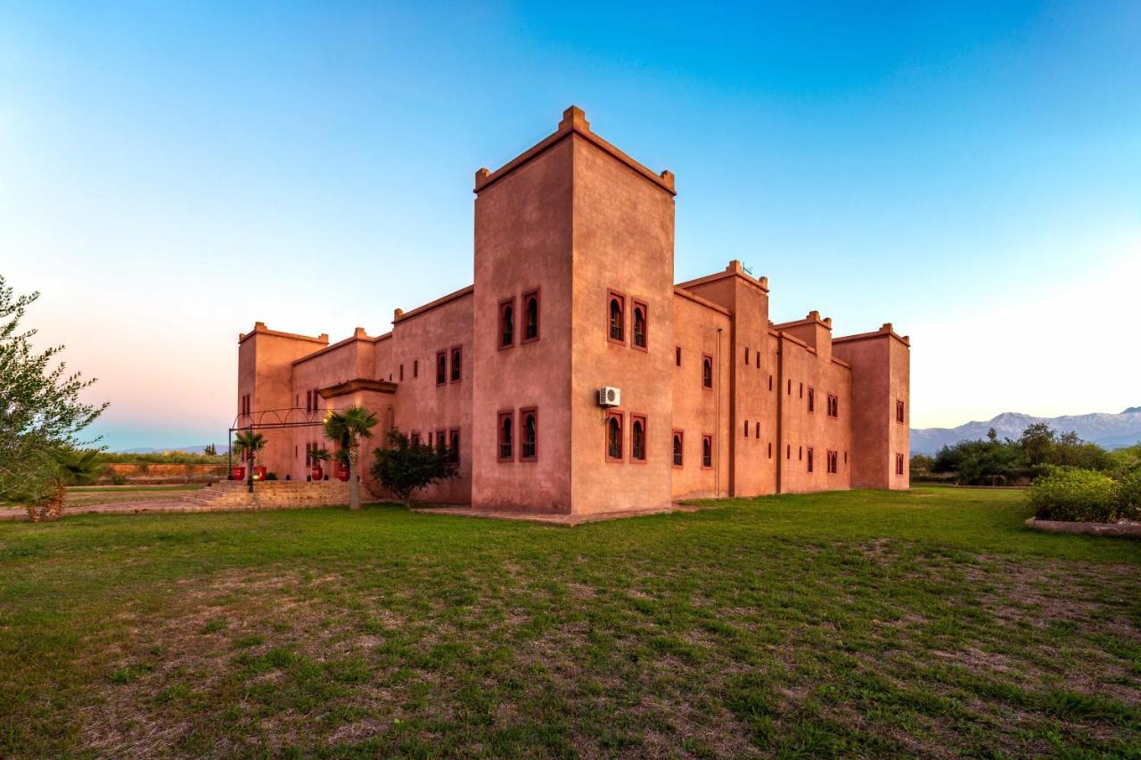 Kasbah Caracalla Bed & Breakfast Aït Zat Eksteriør bilde